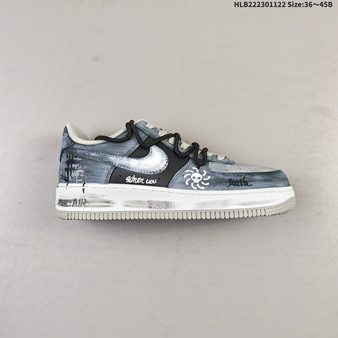 NIKE AIR FORCE 1‘07LV