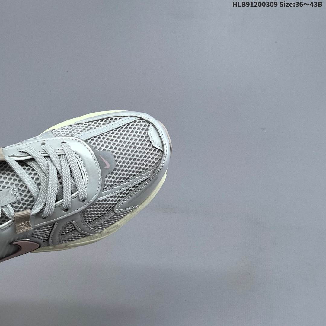 NIKE V2K RUN Swoosh Bill Bower - foto 8