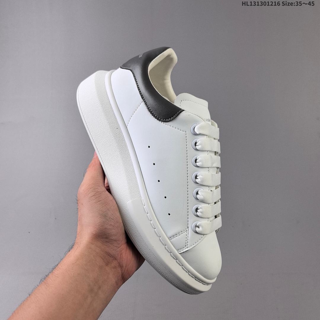 - · Alexander McQueen Oversized Exaggerated-Sole Suede Leather Sneakers - foto 7