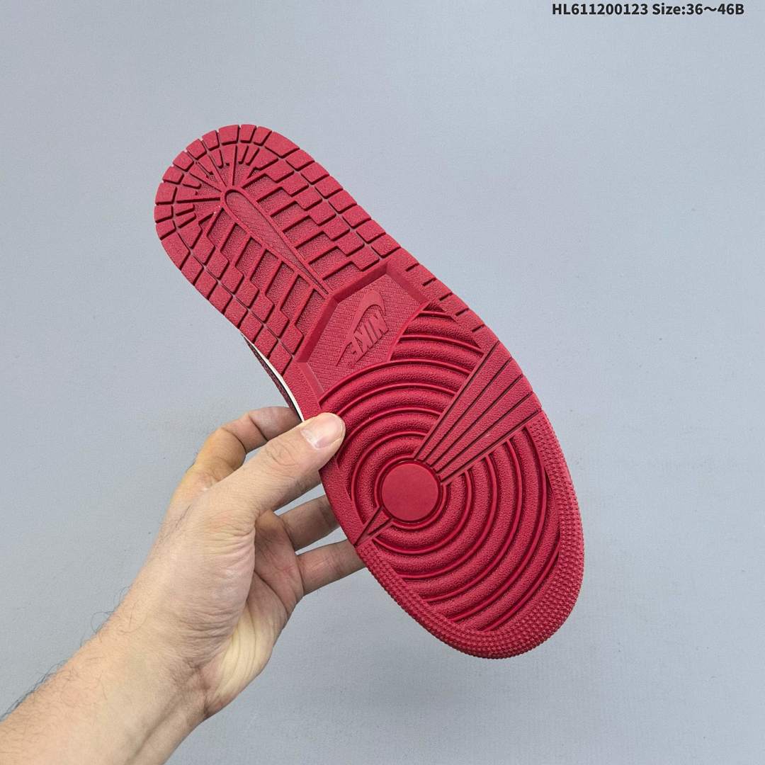 Nike Air Jordan 1 Low AJ1 -106 4 - foto 4