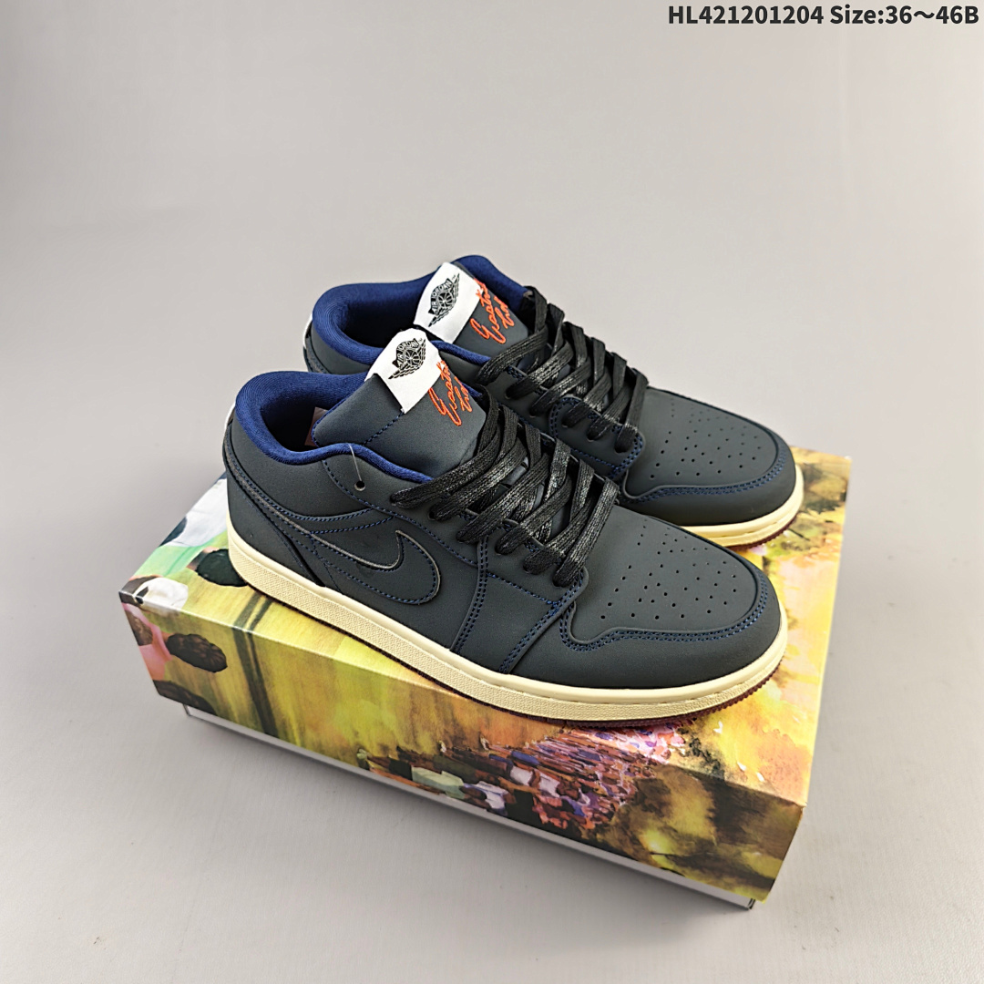 Nike Air Jordan 1 Low AJ1 1 -448 Size .