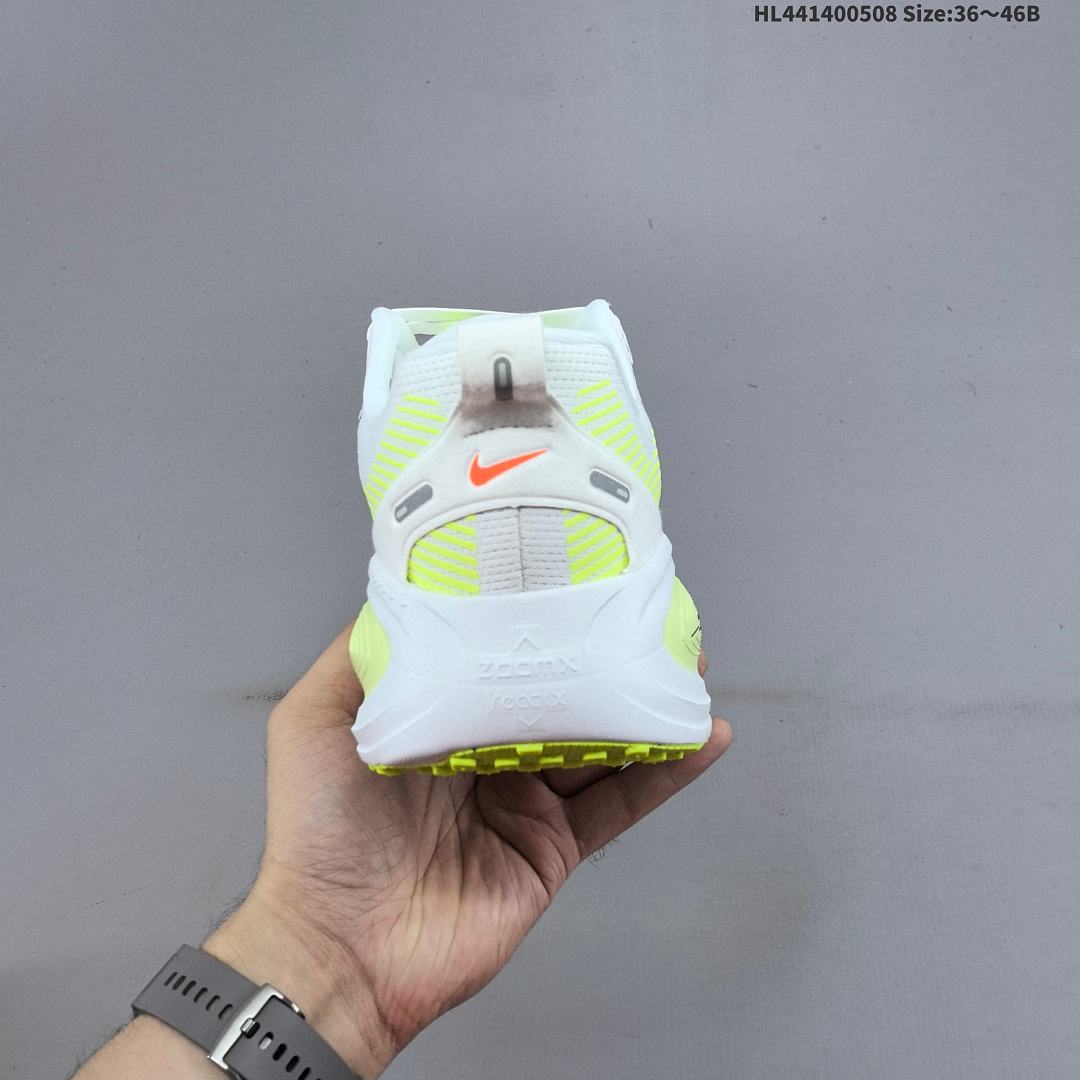 NK Air Zoom Vomero 18 - foto 6