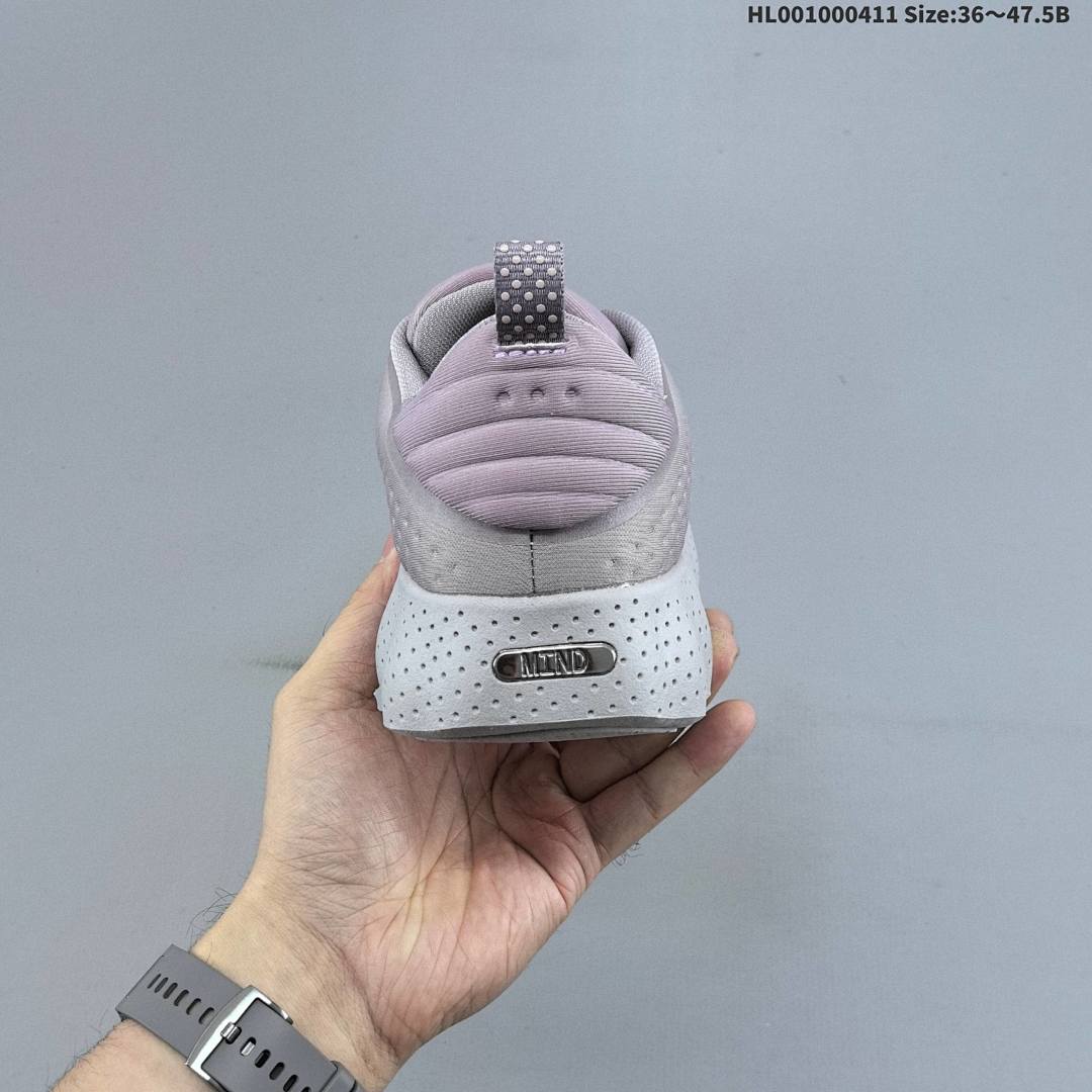 Nike Mind 002 Swoosh Logo