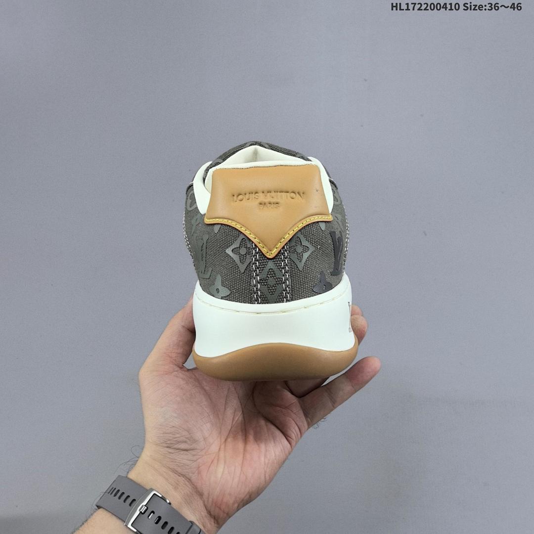 LV LOUIS VUITTON Tilted Suede Low Sneakers “ ” HL172200410 - foto 6