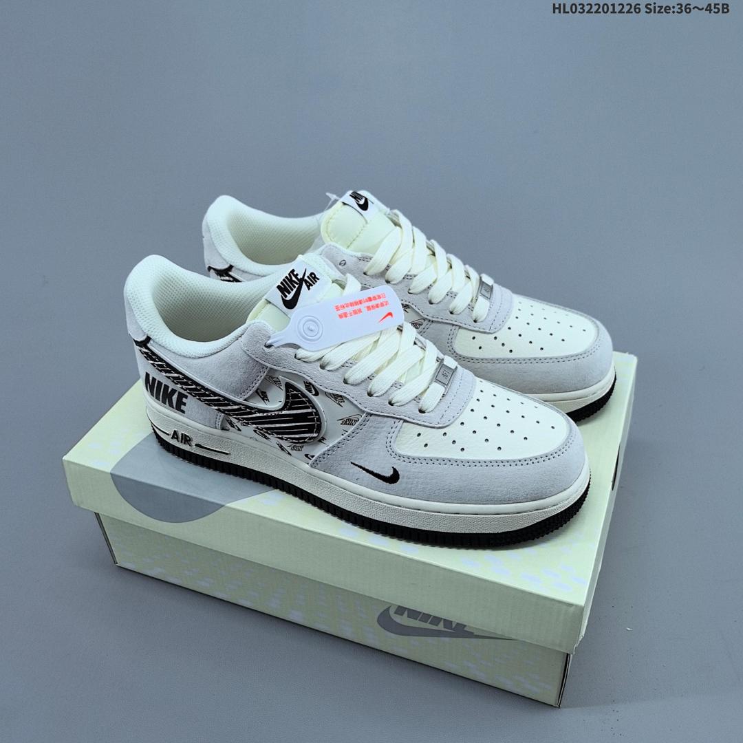 NIKE AIR FORCE 1‘07 LX 61