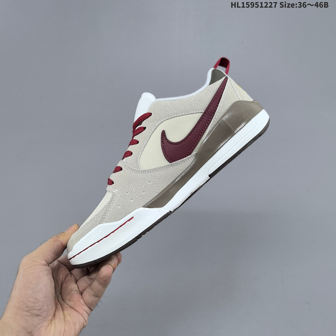 Nike Air Jordan CMFT Era 261 - foto 7