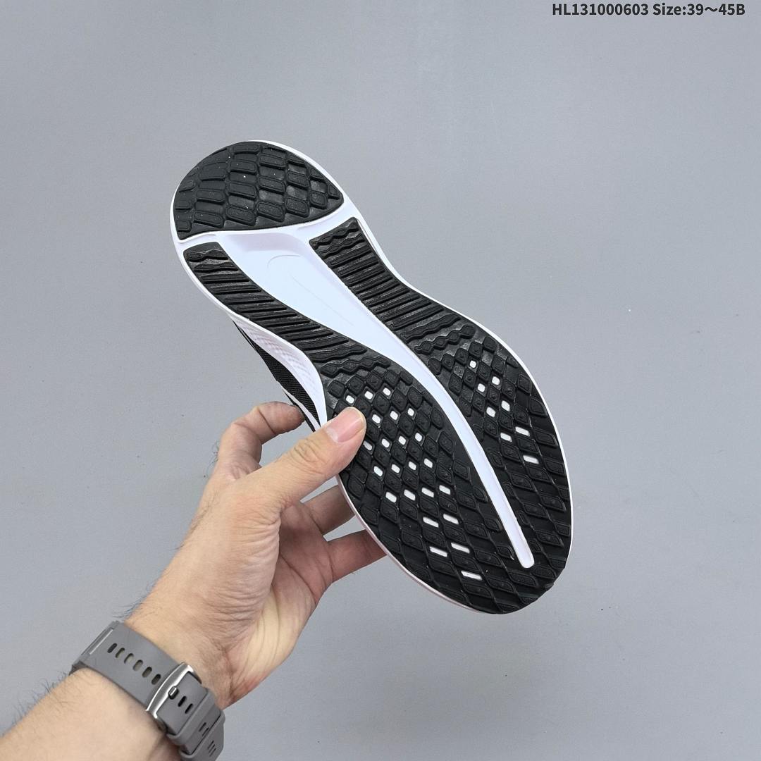 Nike QUEST 5 5 -001 ID Size 45B - foto 7