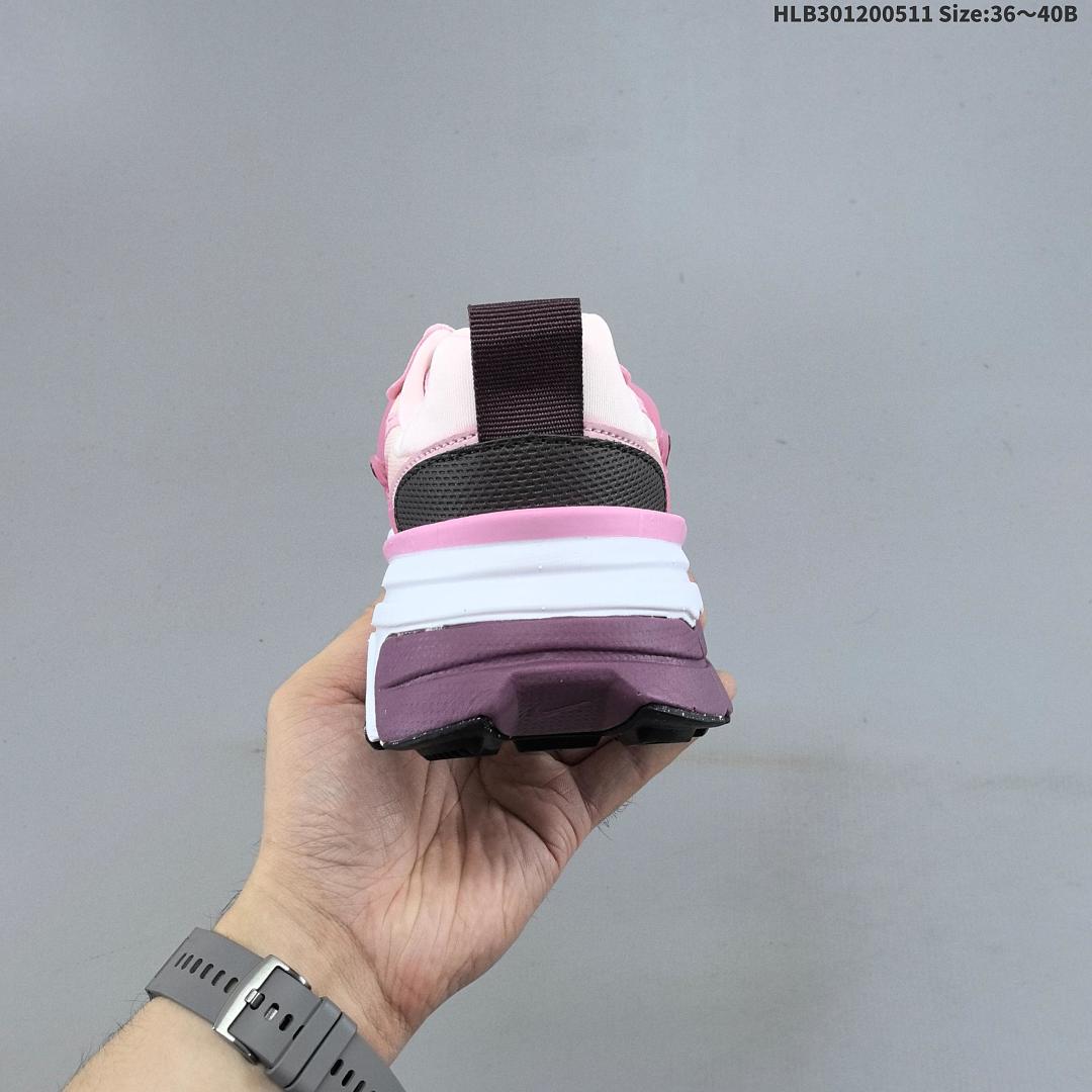 NIKE V2K RUN Swoosh Bill Bowerm - foto 6