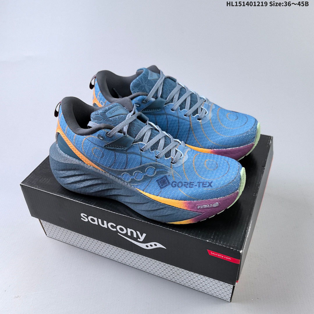 /Saucony Triumph 22 22 3D PWRRUN+
