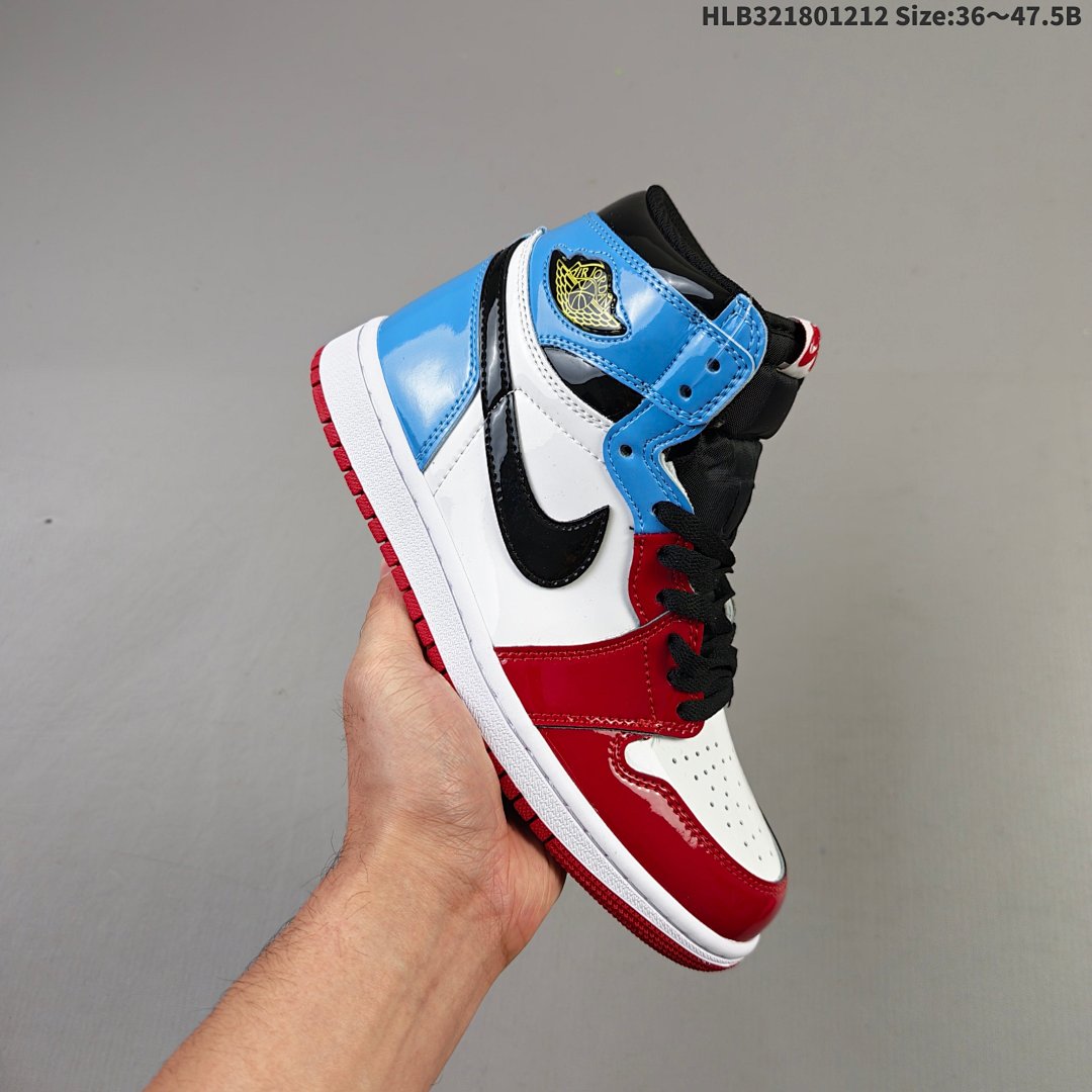 Nike Air Jordan 1 Retro High OG AJ1 · - foto 8