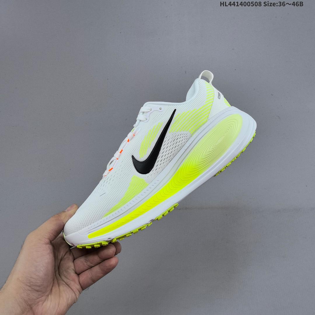 NK Air Zoom Vomero 18 - foto 4