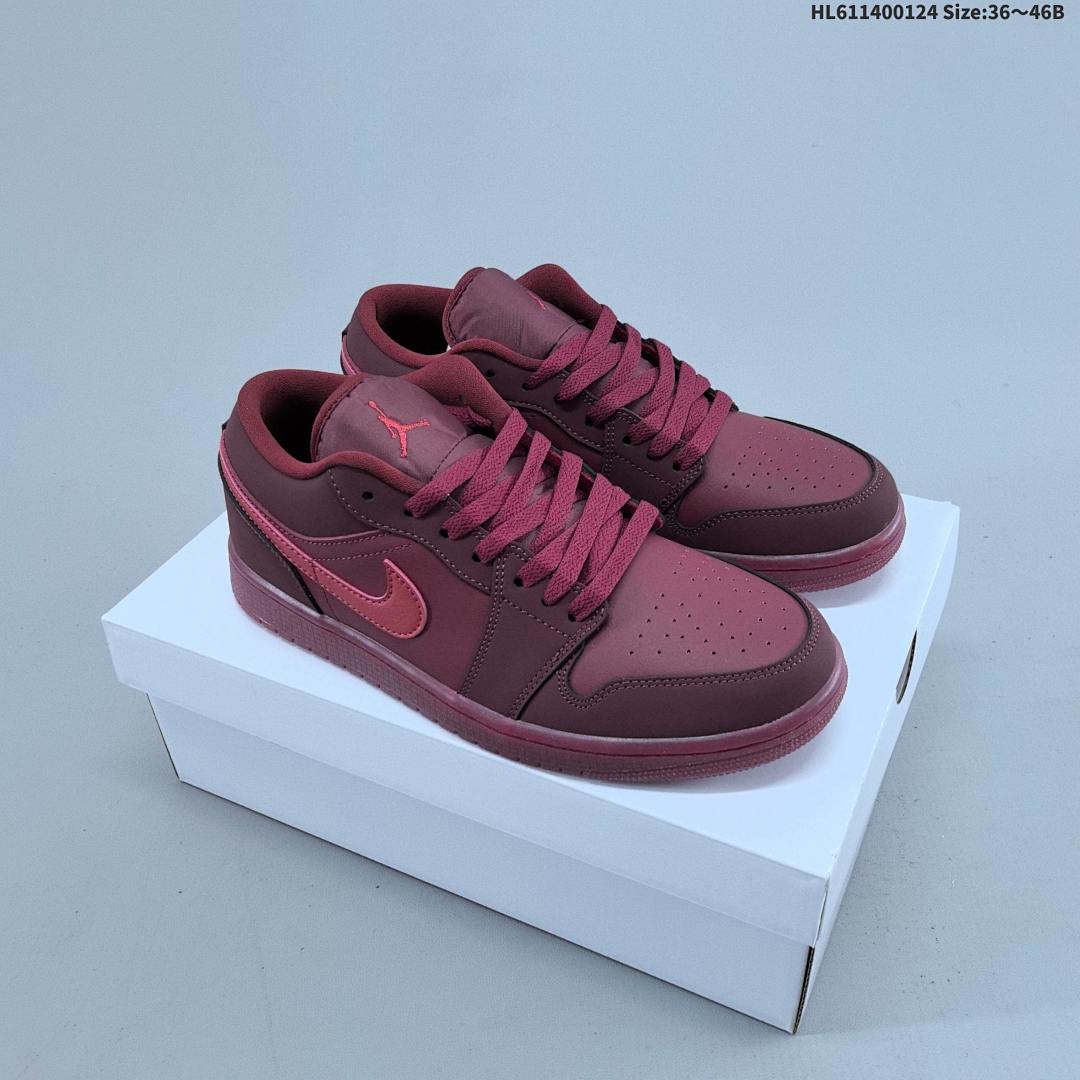 Nike Air Jordan 1 Low OG AJ1 1 -600 .