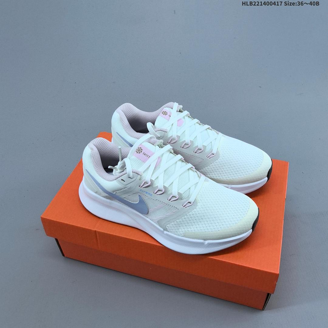 NK W NIKE RUN SWIFT 3 - foto 3