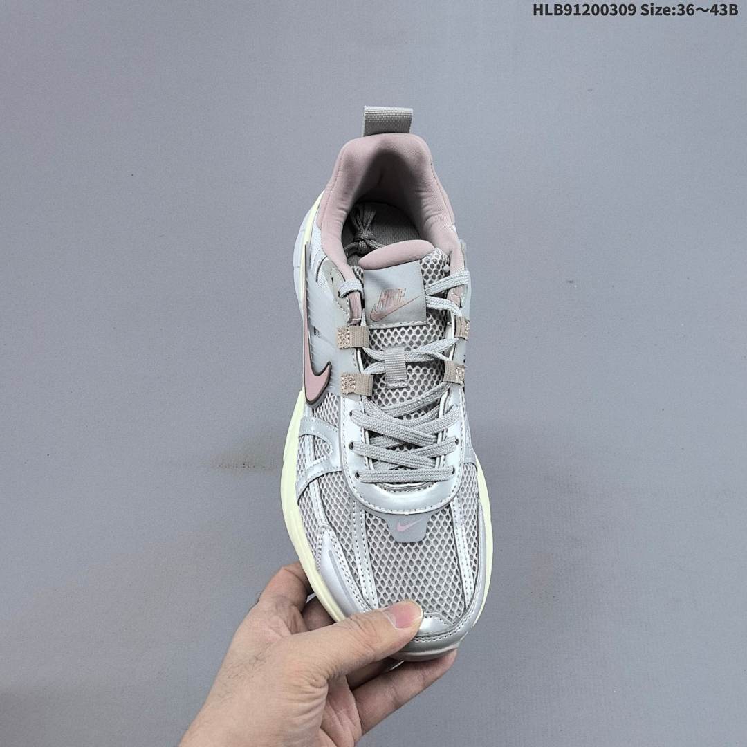 NIKE V2K RUN Swoosh Bill Bower - foto 5