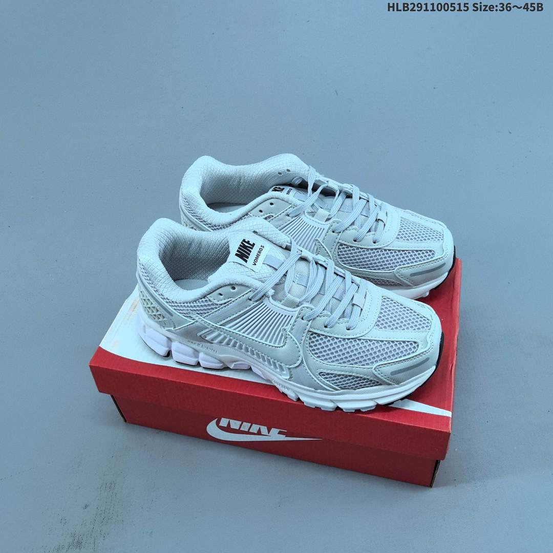 Nike Zoom Vomero 5 -002 - foto 11