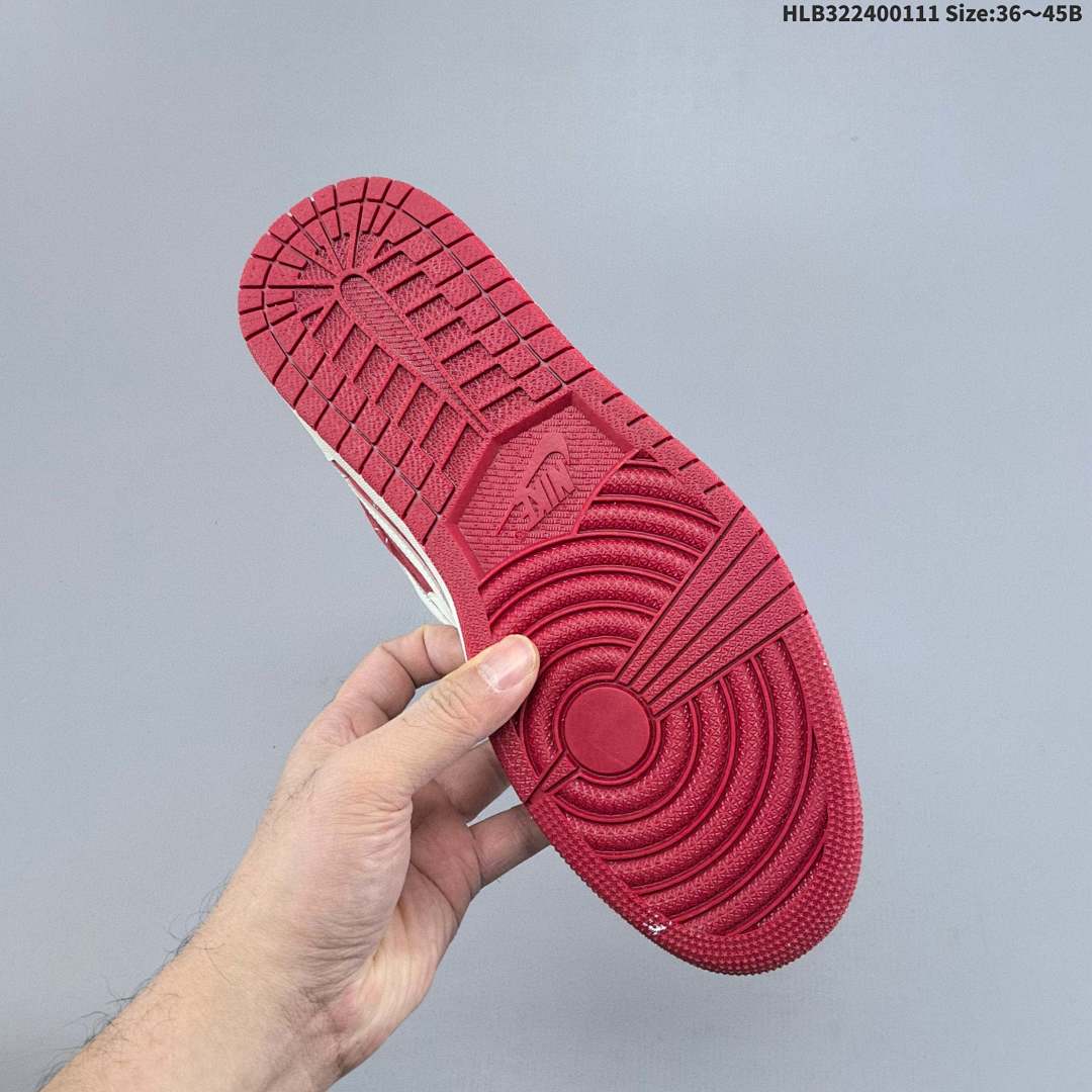 Nike Air Jordan 1 x Travis Scott AJ1 ‘DIY’ - foto 4