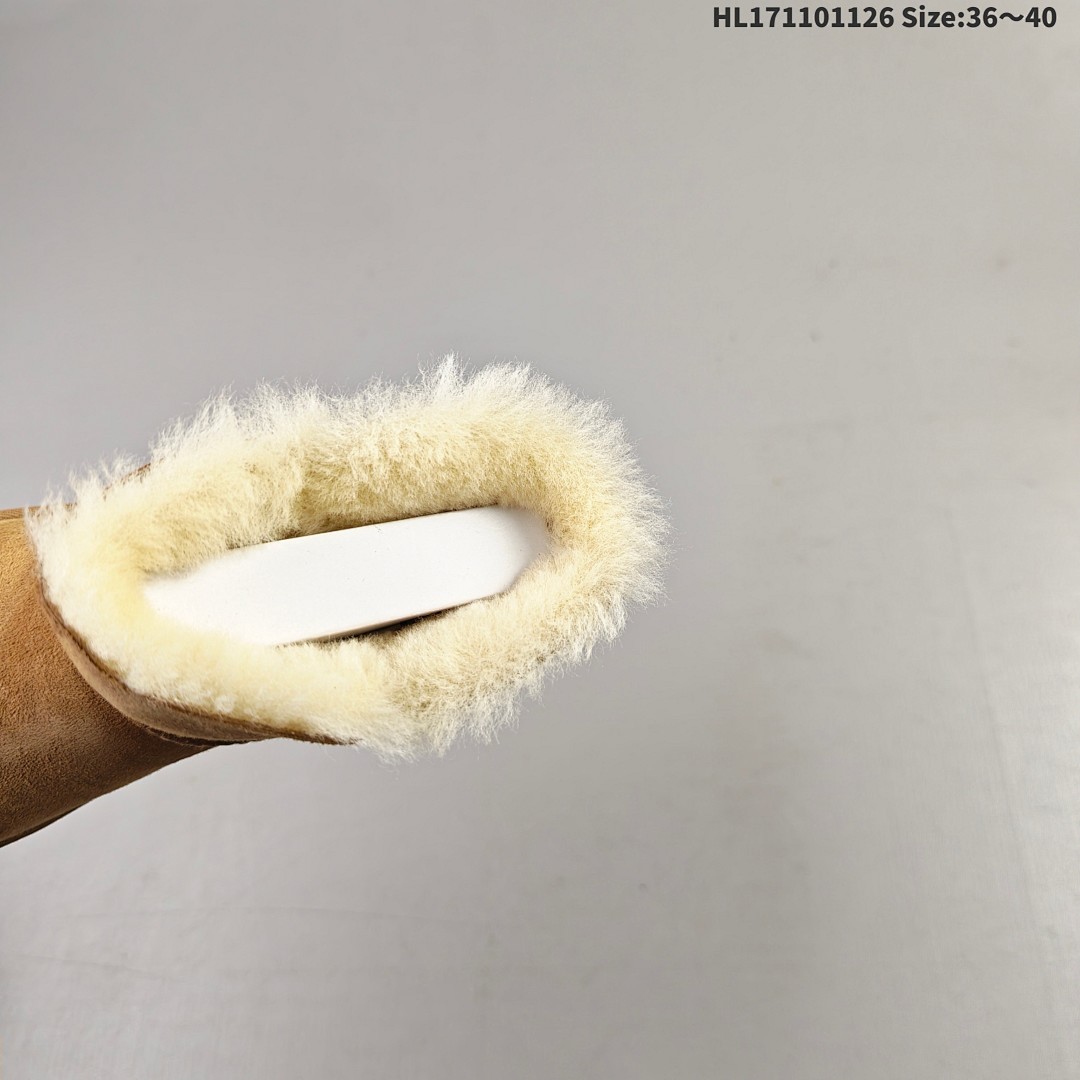 UGG MINI BAILEY BUTTON II ID Size 40 - foto 2