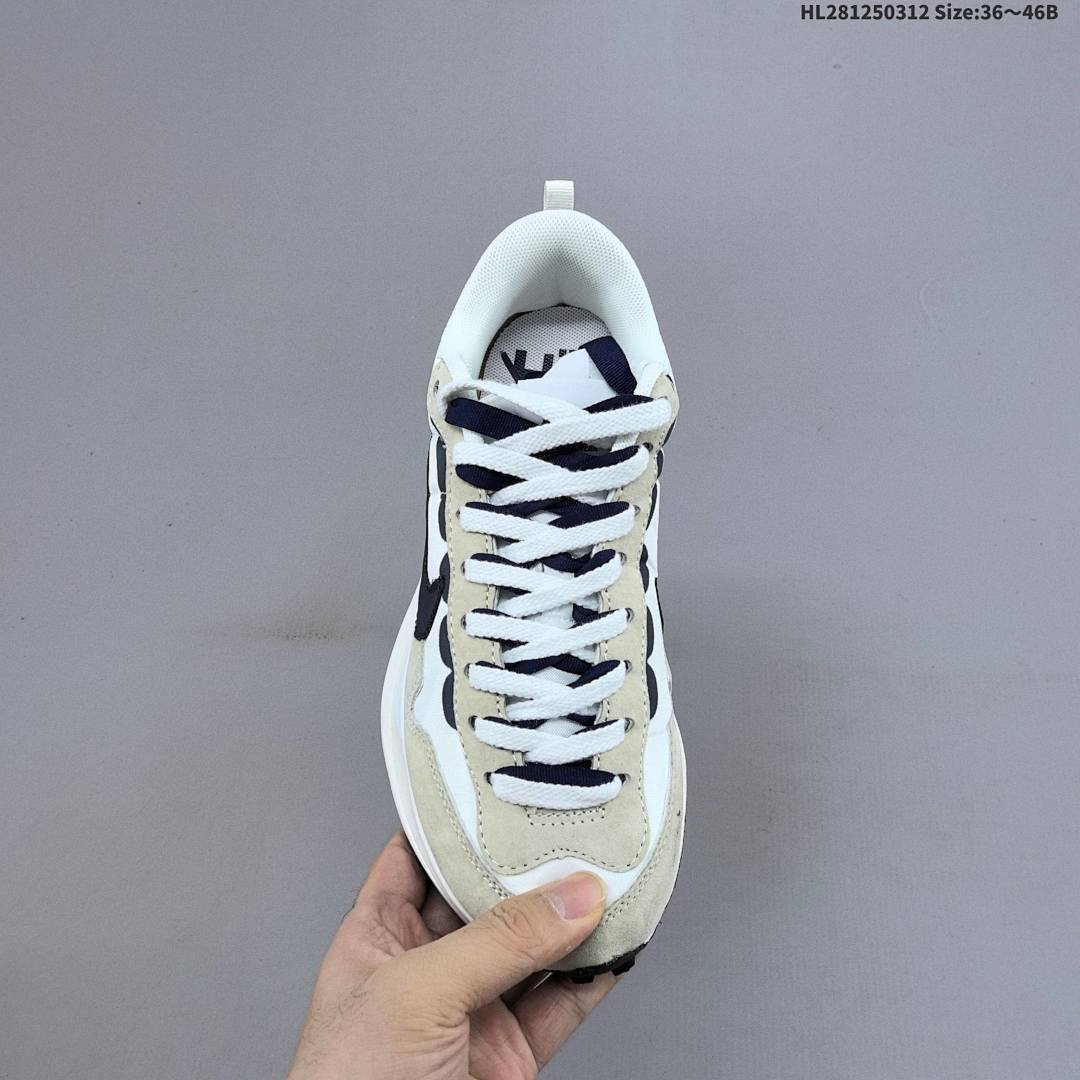 Nike Vaporwaffle Sacai 50 -109 4 - foto 5