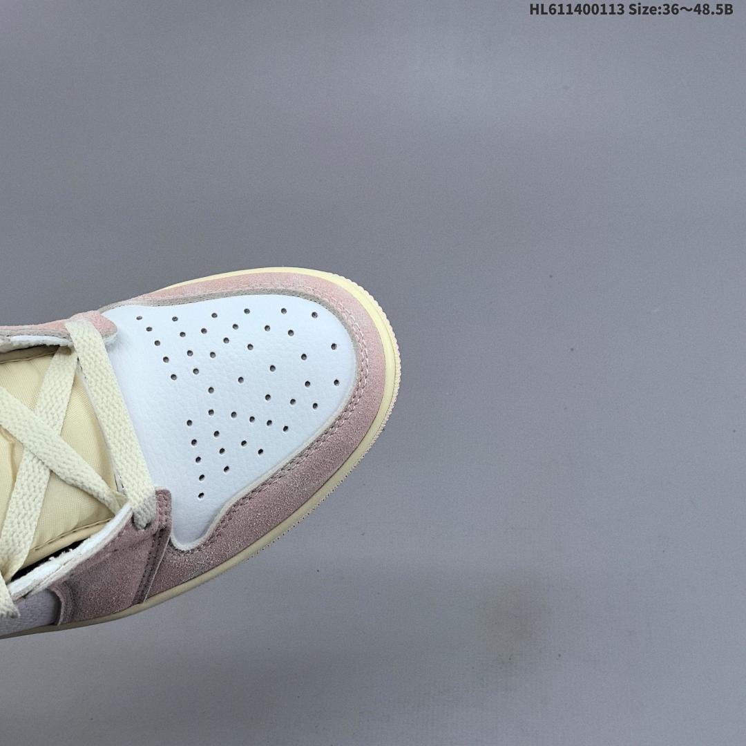 Nike AIR JORDAN 1 RETRO HIGH OG “AJ1 · -600 36.5 37 - foto 3