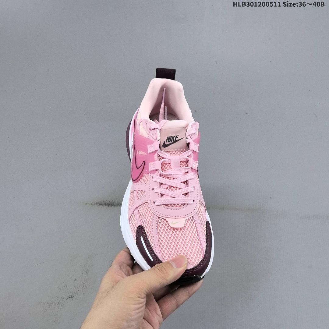 NIKE V2K RUN Swoosh Bill Bowerm - foto 5