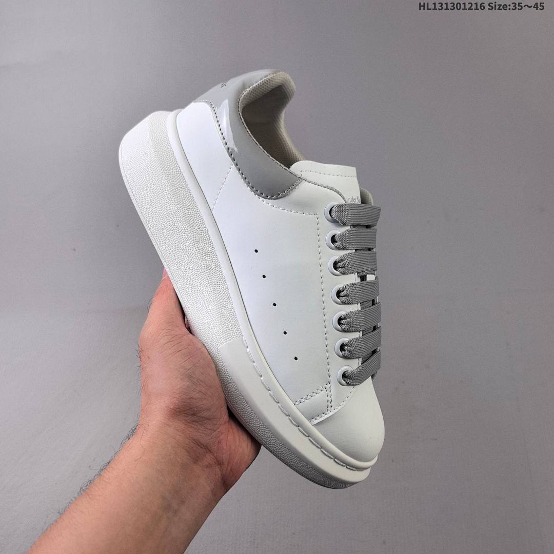 - · Alexander McQueen Oversized Exaggerated-Sole Suede Leather Sneakers - foto 8