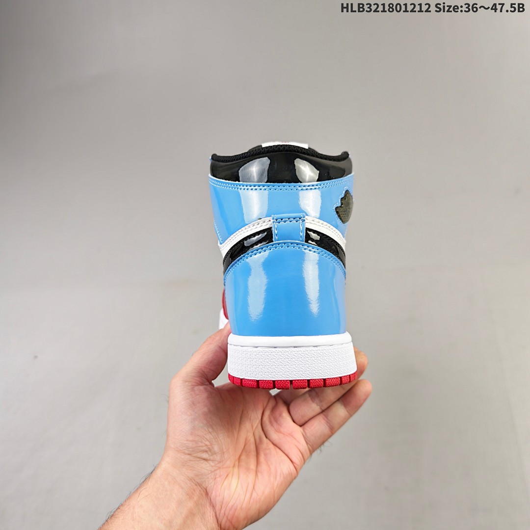 Nike Air Jordan 1 Retro High OG AJ1 · - foto 5