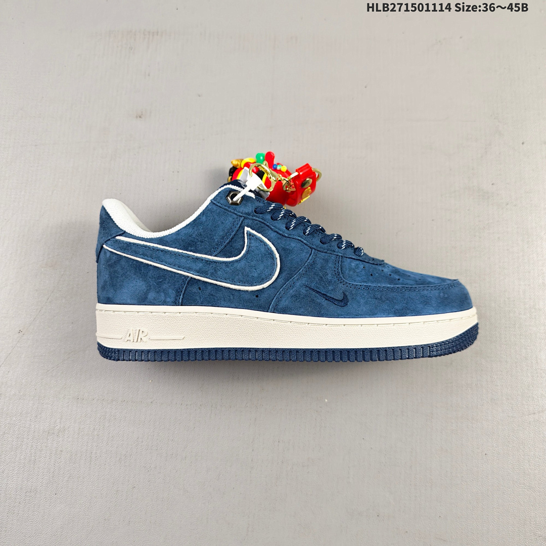NIKE AIR FORCE 1‘07 -104 Siz