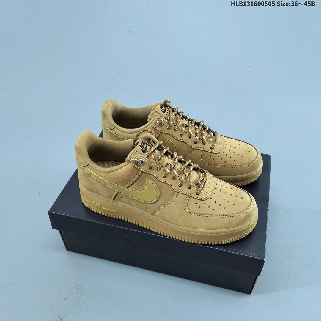 NIKE AIR FORCE 1‘07 LV8