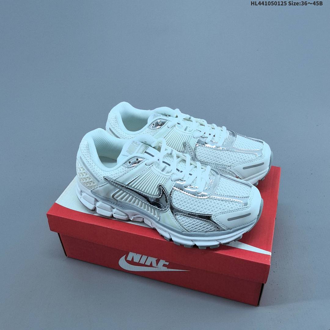 Nike Zoom Vomero 5 - foto 13