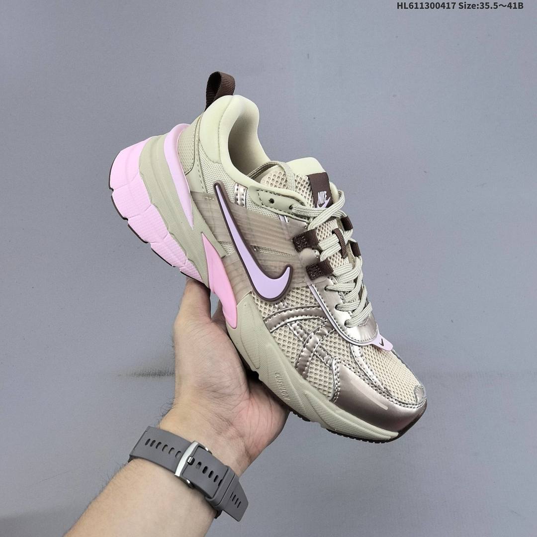 NIKE V2K RUN Swoosh Bill Bowerm - foto 3