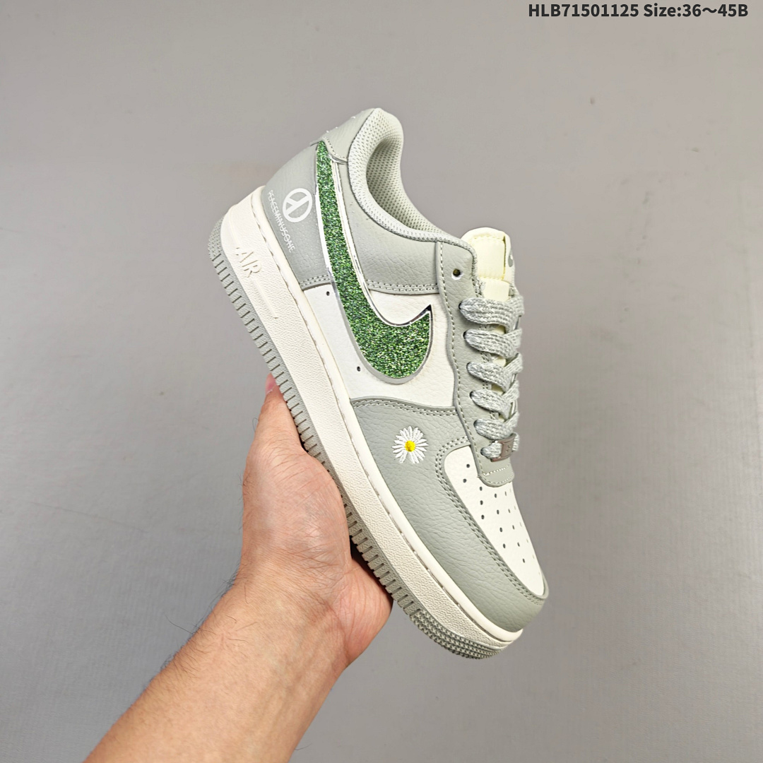Nike Air Force1 07 low Q