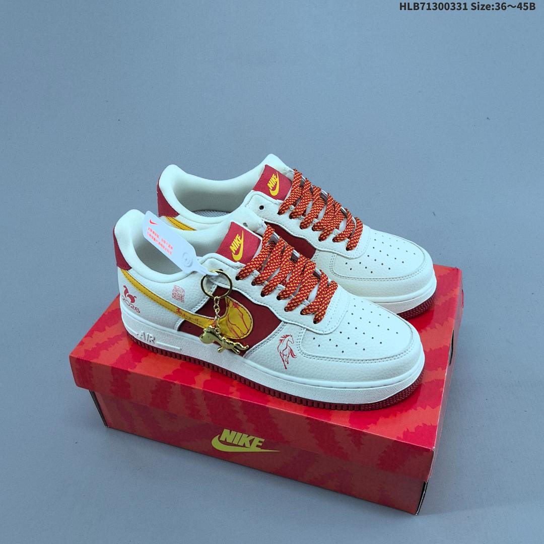 NIKE AIR FORCE 1‘07 LV8