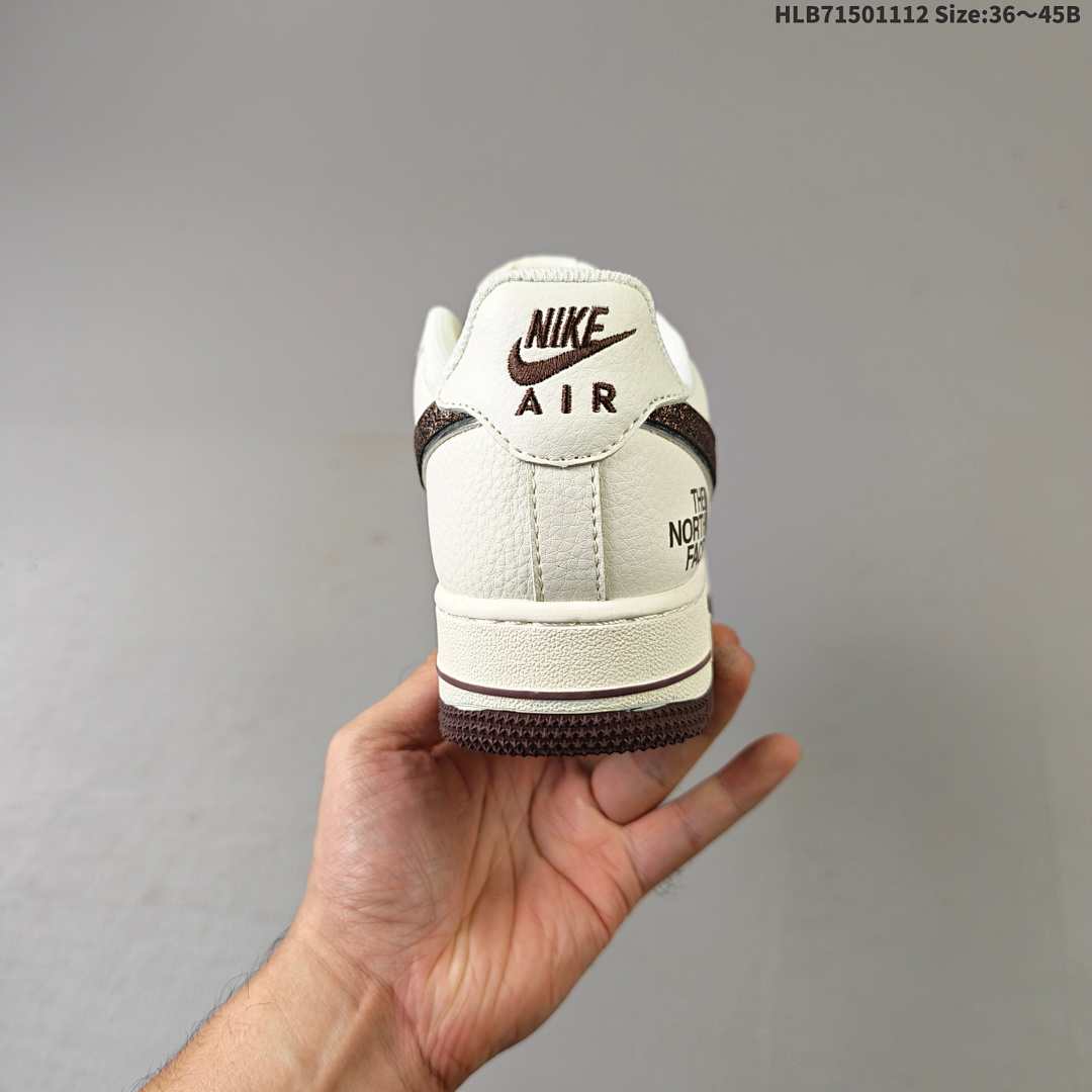 Nike Air Force 1 Low 07 x The North Face QY6818 526 - foto 6