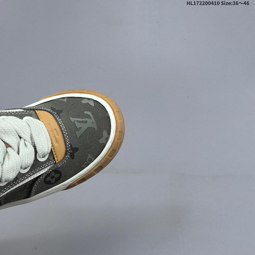 LV LOUIS VUITTON Tilted Suede Low Sneakers “ ” HL172200410 - foto 8