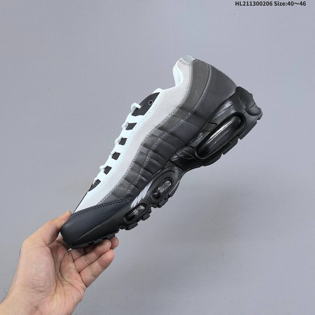 NIKE AIR MAX 95 TT - foto 7
