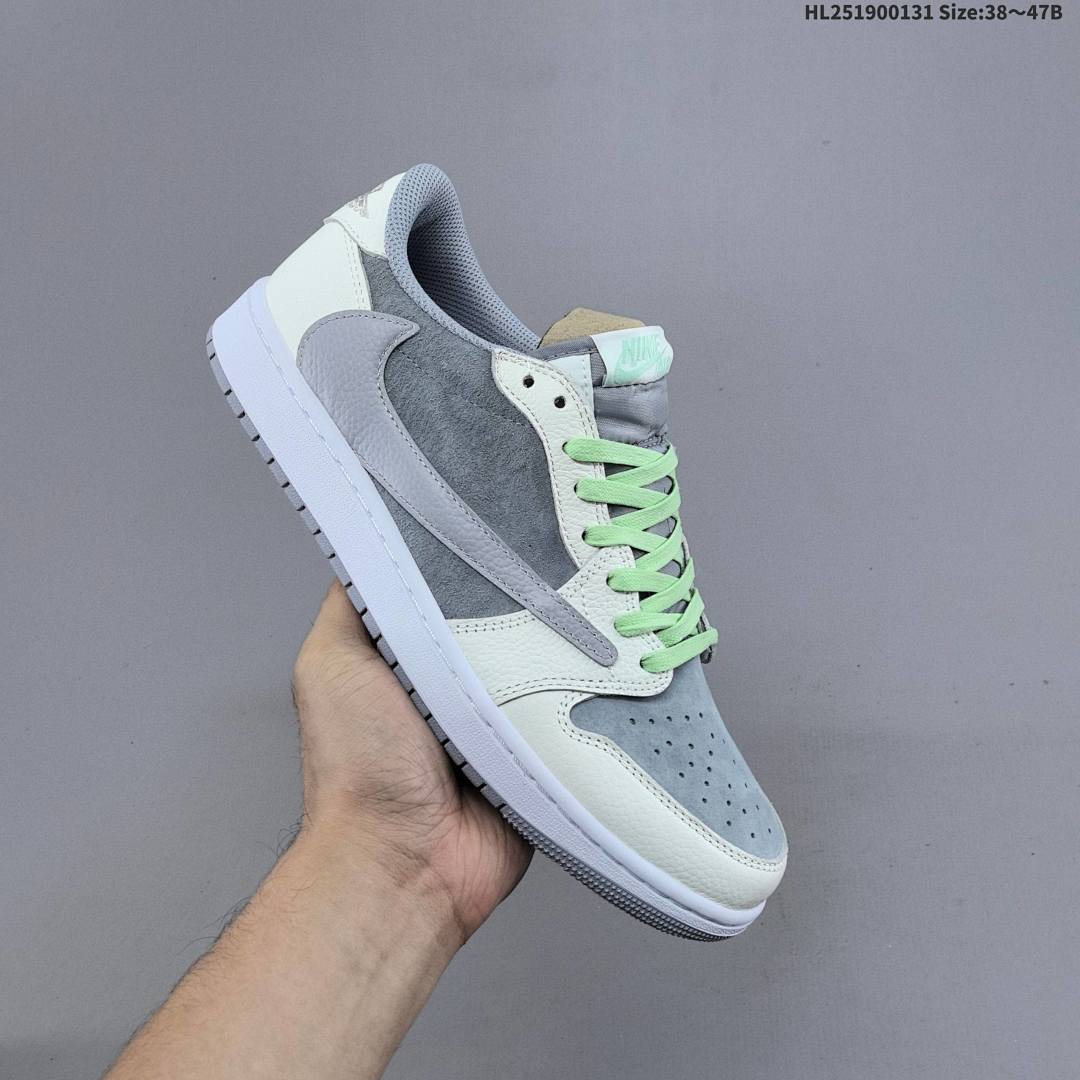 Nike Air Jordan 1 x Travis Scott AJ1 - foto 8