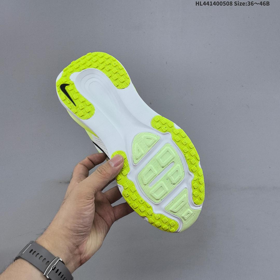 NK Air Zoom Vomero 18 - foto 7