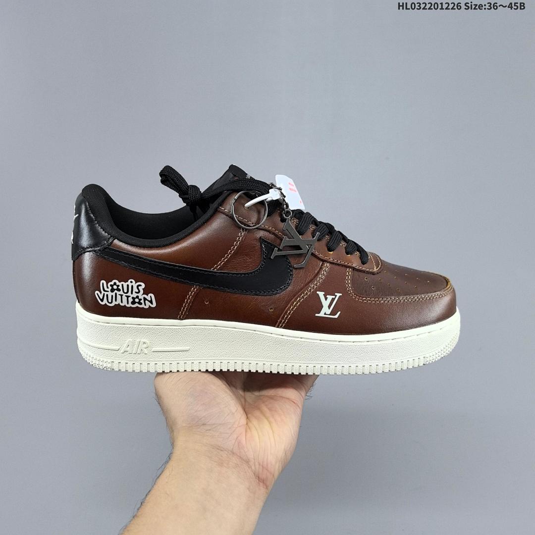 NIKE AIR FORCE 1‘07 LX 61 - foto 4