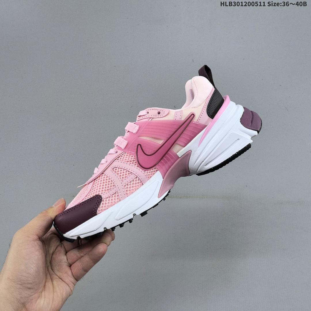 NIKE V2K RUN Swoosh Bill Bowerm - foto 4