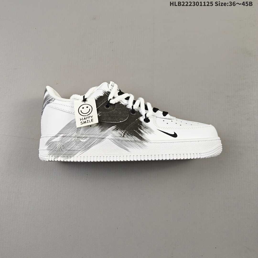 NIKE AIR FORCE 1‘07 -113 Siz