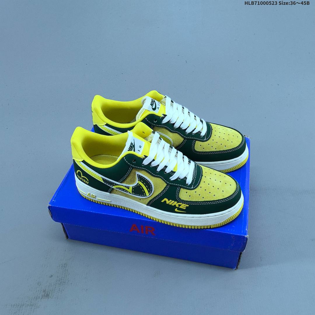 NIKE AIR FORCE 1‘07 LX -