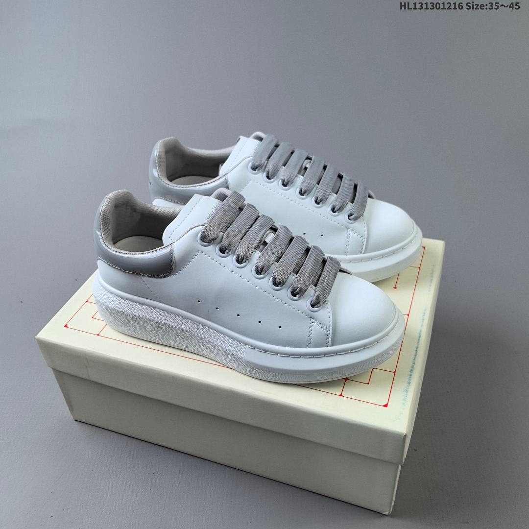 - · Alexander McQueen Oversized Exaggerated-Sole Suede Leather Sneakers - foto 4
