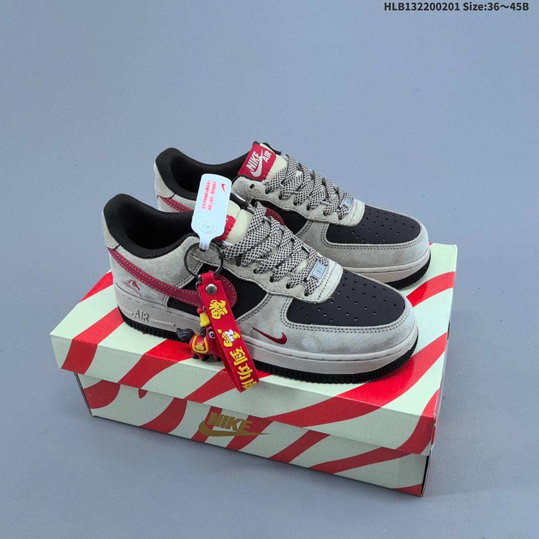 NIKE AIR FORCE 1‘07 LV8 -