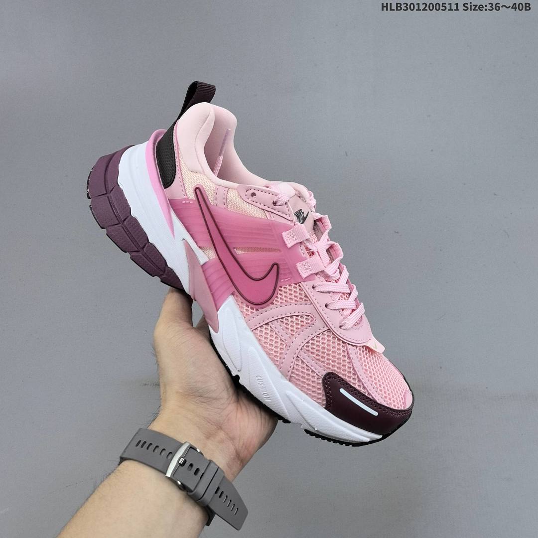 NIKE V2K RUN Swoosh Bill Bowerm - foto 3