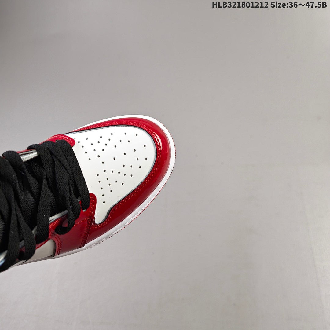 Nike Air Jordan 1 Retro High OG AJ1 · - foto 3