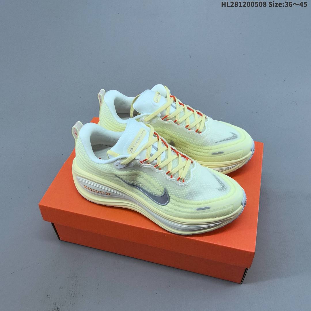 Nike Vomero Plus Swoosh Vomero Plus Swoosh