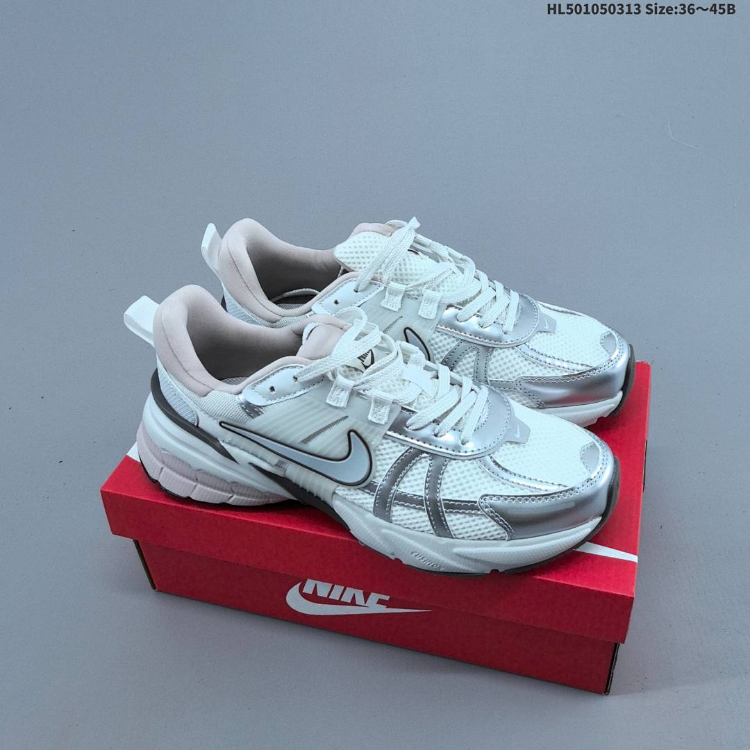 NIKE V2K RUN Swoosh Bill Bower - foto 13